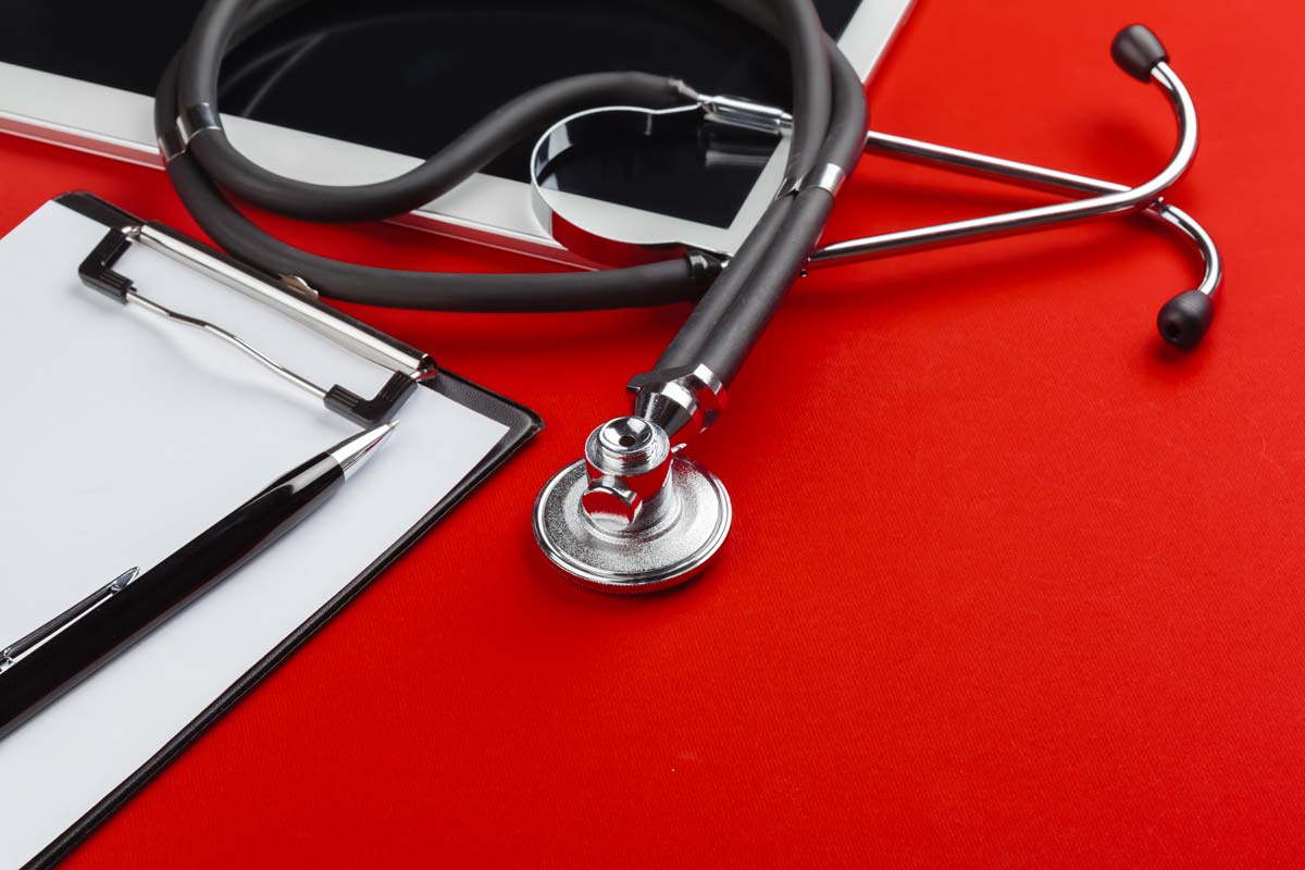 clipboard-and-modern-stethoscope-1200px